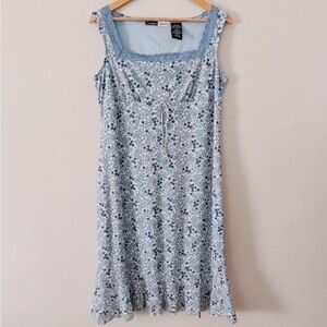 Vintage 90’s midi length Ditsy floral milkmaid cottage dress